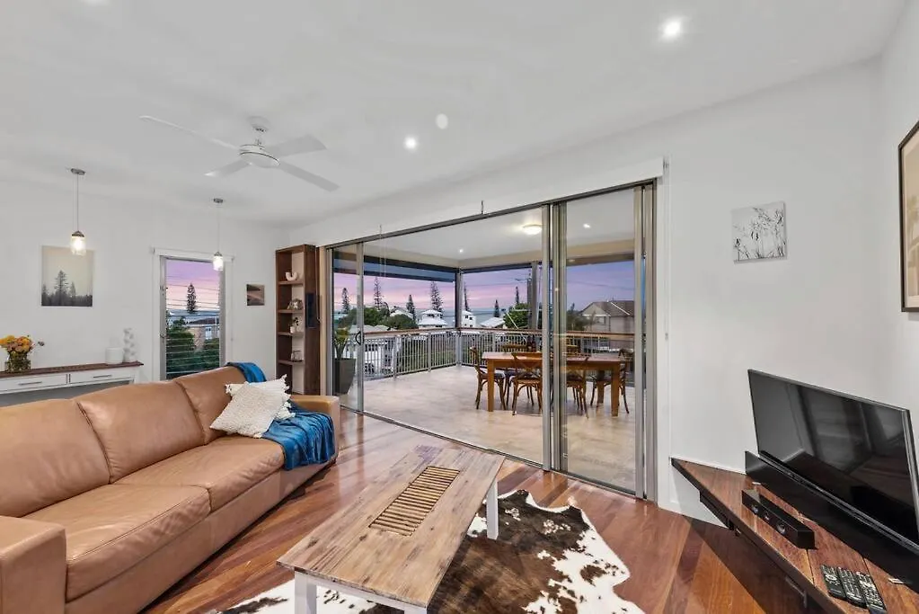 Penthouse - Scarborough Beach Break Holidays 0*,  Australia