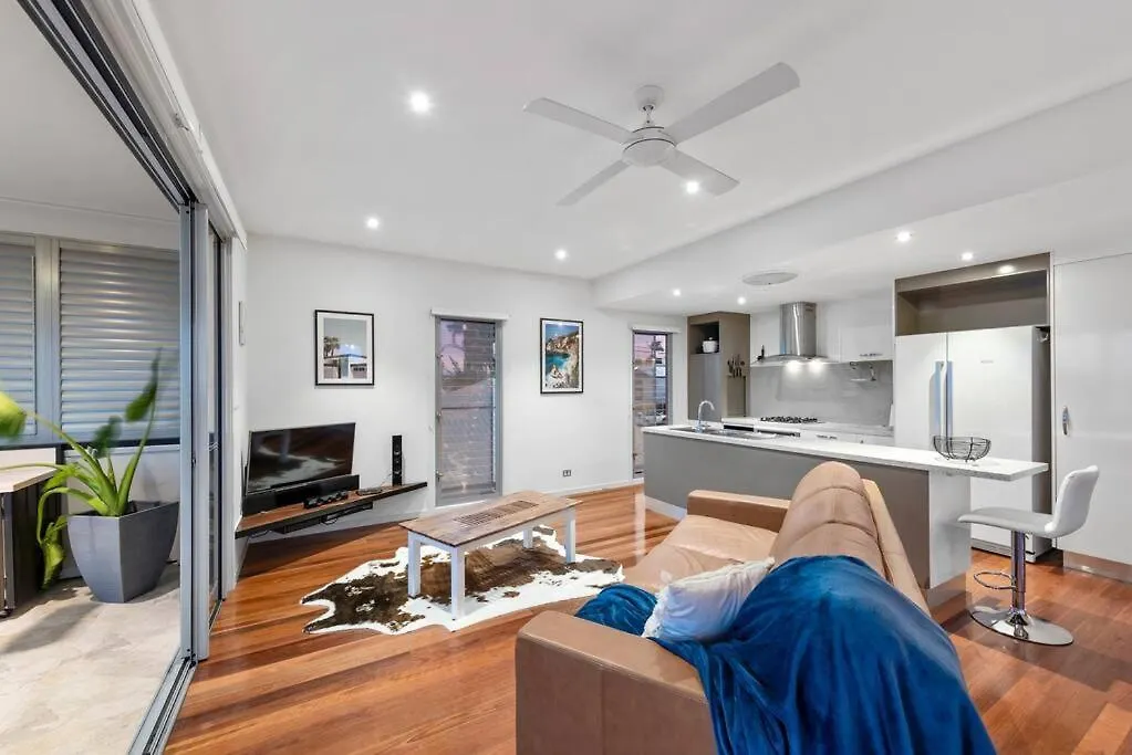 Apartment Penthouse - Scarborough Beach Break Holidays
